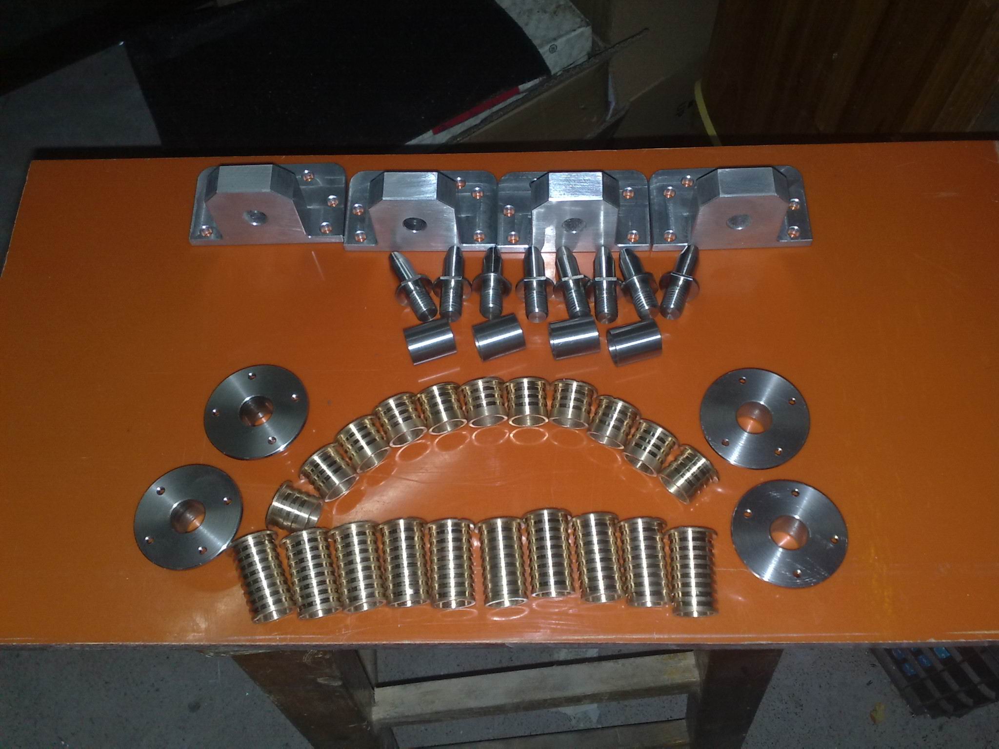 �յ�cnc��X茼ӹ���һЩ�͑����u�r